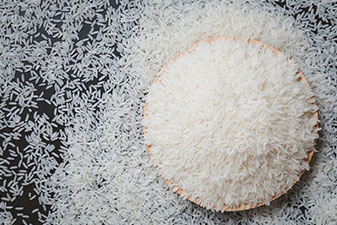 Extruded rice